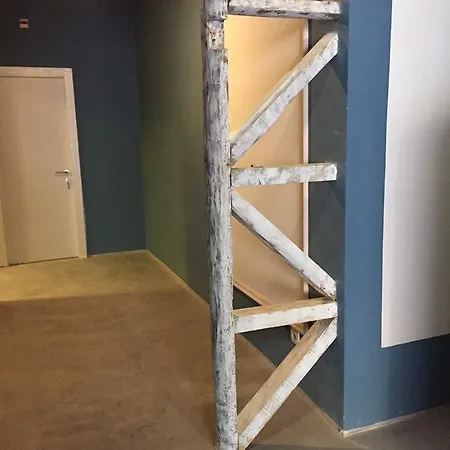 Back To Vandrerhjem *