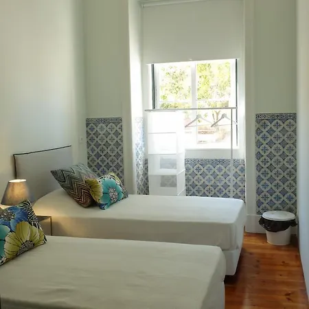 Vandrerhjem Back To *