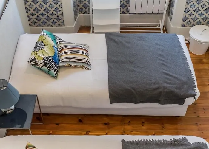 Back To بيت شباب *