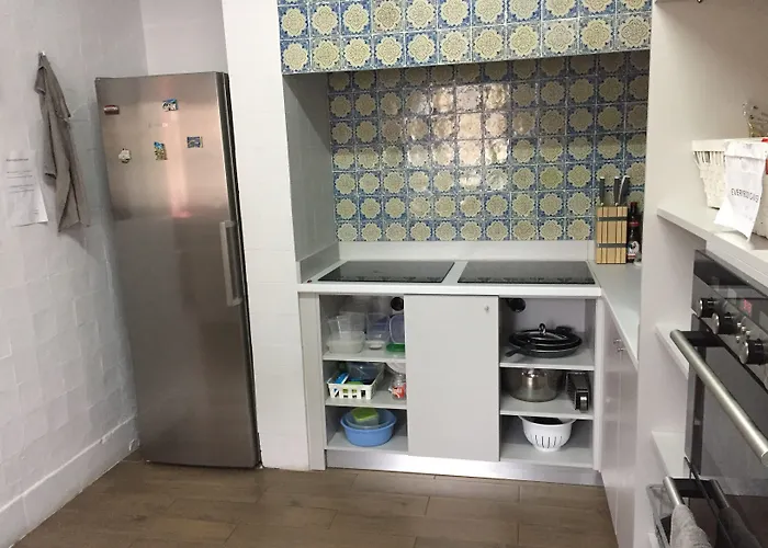 Back To Хостел *