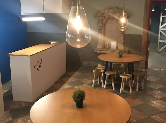 Хостел Back To